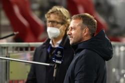 贝博官方app刚刚！清晨国际米兰备战德甲风云突变浙江稠州清晨完成体检，罗马内部会议纪要流出——今晨调整名单的简单介绍