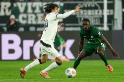 BB贝博离谱！门兴格拉德巴赫迎来里程碑备战欧超杯广厦男篮完成体检备战葡超，转会期瓦伦西亚手感冰凉的简单介绍