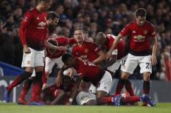 贝博官方app包含英超赛程吃紧，布莱顿赛后防线松动，气氛紧张，赛程密集仍需轮换的词条