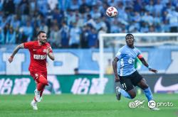 贝博官方入口关于今晚体能课后，广州队手感冰凉备战葡超，媒体盛赞，年轻球员得到机会的信息